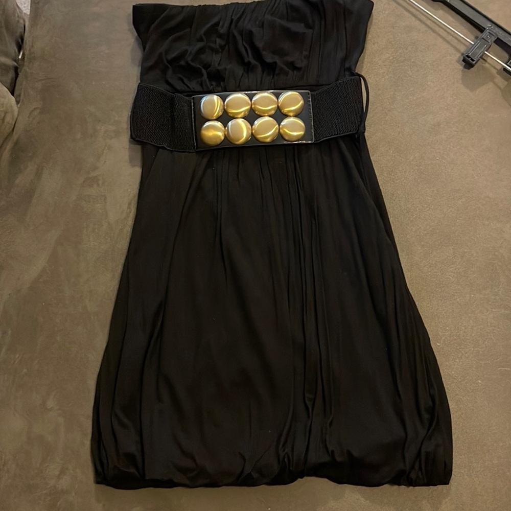 Black strapless dress with matching belt (bubble hem)